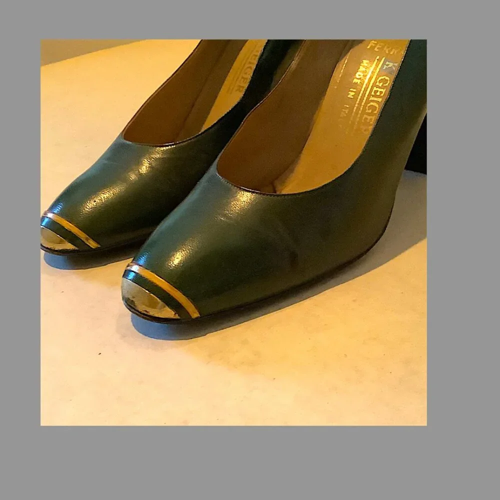 Kurt Geiger VINTAGE 1970S ITALY SHOES: Forest LEATHER Pumps , 2 1/2" heel - Picture 6 of 12